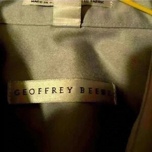 Geoffrey Beenes Men’s Silver button down dress shirt size 18neck 34-35 sleeves